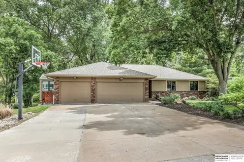 353 Riverside Dr, Waterloo, NE 68069 photo 2