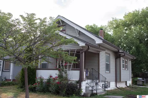 2792 F St, Lincoln, NE 68510
