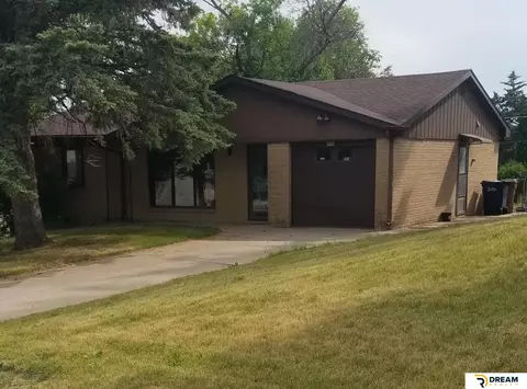 3217 Blue Ridge Dr, Bellevue, NE 68147