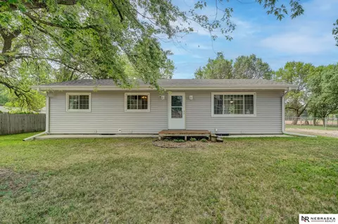 509 W 11th St, Dorchester, NE 68343