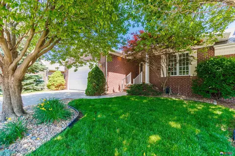 3518 Cape Charles Rd E, Lincoln, NE 68516