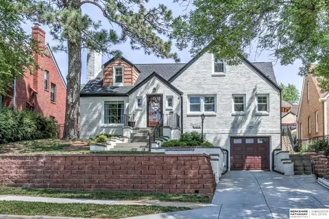 4506 Shirley St, Omaha, NE 68106