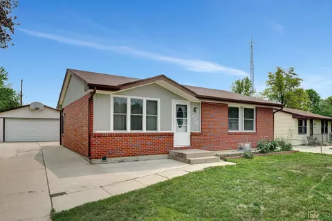4740 S 47th St, Lincoln, NE 68516