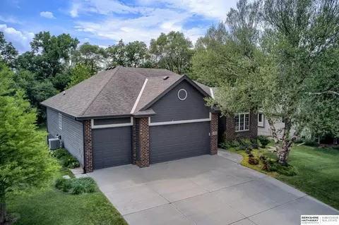 19905 Chicago St, Elkhorn, NE 68022