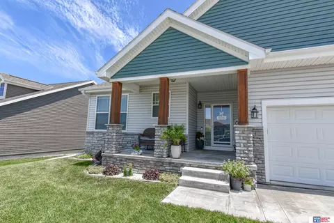 3222 N 92nd St, Lincoln, NE 68507