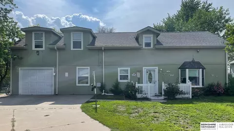 2914 Cape Horn Cir, Plattsmouth, NE 68048