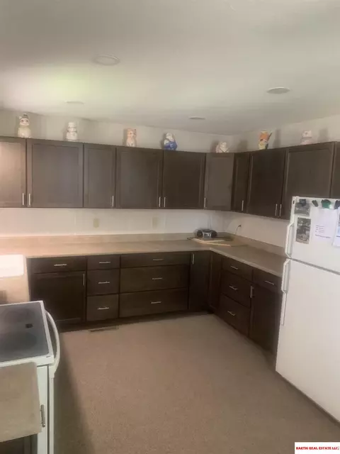 1414 Jefferson St, Beatrice, NE 68310 photo 3
