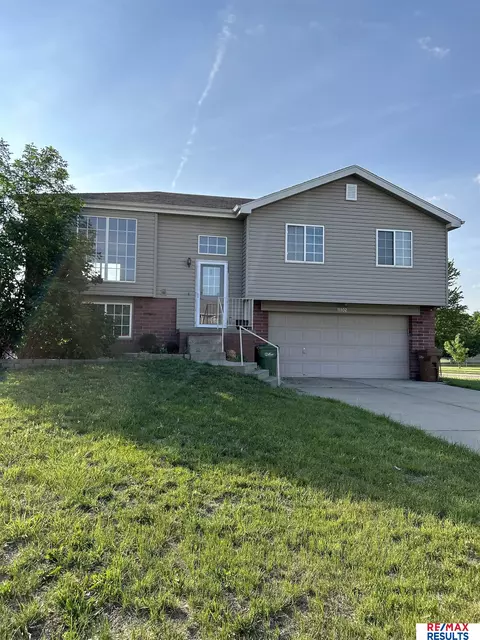 11102 S 18th Cir, Bellevue, NE 68123