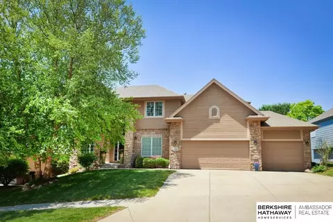 14802 Black St, Bennington, NE 68007