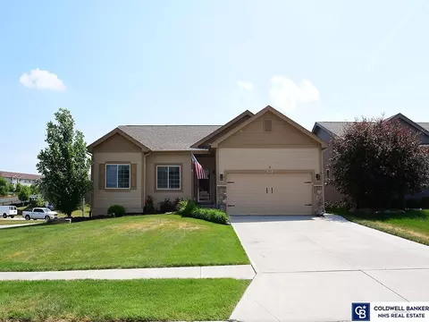1817 N 208th St, Elkhorn, NE 68022