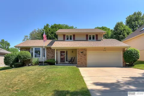 15012 Arbor St, Omaha, NE 68144