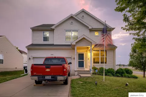 8602 S 67 St, Papillion, NE 68133