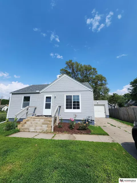 5345 N 28th Ave, Omaha, NE 68111