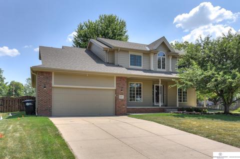 16815 I Cir, Omaha, NE 68135
