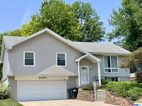2424 N 112 St, Omaha, NE 68164