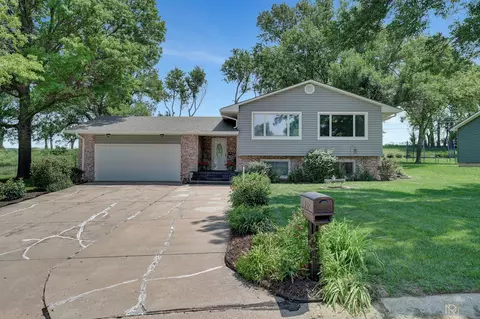 2315 Lynch Ave, Auburn, NE 68305