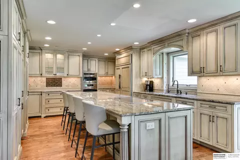 12117 Lewison Ln, Gretna, NE 68028