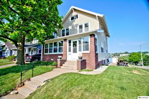 322 N 43rd St, Omaha, NE 68131