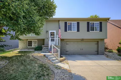 18705 Borman St, Omaha, NE 68135