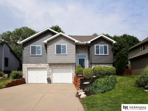 3906 N 156th Ave, Omaha, NE 68116