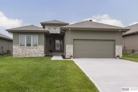 6501 S 210th St, Omaha, NE 68022