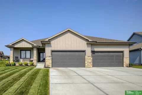 10758 S 183rd Avenue Circle Avenue Cir, Omaha, NE 68136
