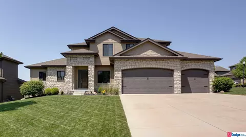 1354 S 192 Ave, Omaha, NE 68130