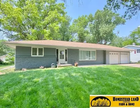 1721 H St, Fairbury, NE 68352
