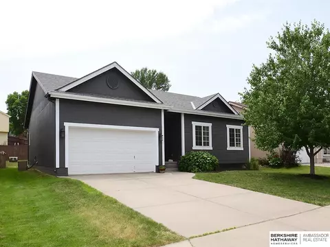14909 Redman Ave, Omaha, NE 68116