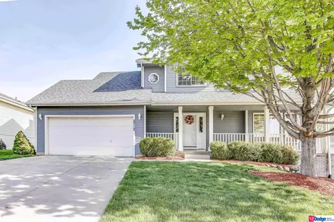 3712 Helwig Ave, Bellevue, NE 68123