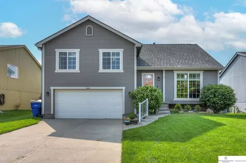 16861 Browne St, Omaha, NE 68116