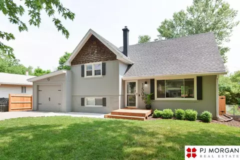 1509 Cole Creek Dr, Omaha, NE 68114