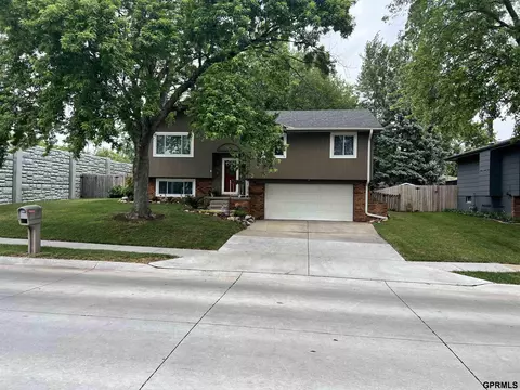6903 S 148th St, Omaha, NE 68138