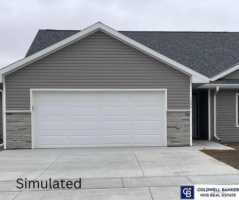 2618 Market Ln, Hastings, NE 68901