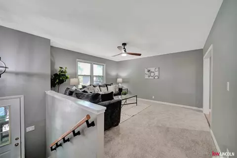 110 N 28 St, Beatrice, NE 68310 photo 2