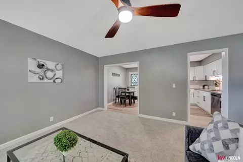 110 N 28 St, Beatrice, NE 68310 photo 5