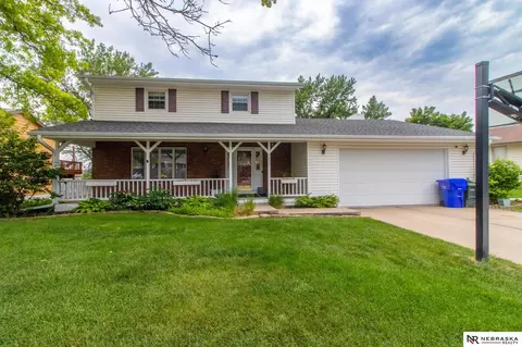 1835 Arthur Dr, Crete, NE 68333