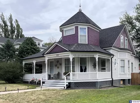 624 E 6th St, York, NE 68467