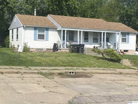 3110 S 41 St, Omaha, NE 68105