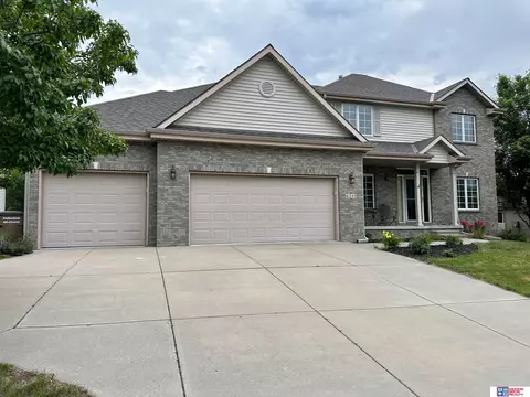 6240 S 80th St, Lincoln, NE 68516