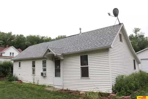 151 Rose Ave, Morse Bluff, NE 68648