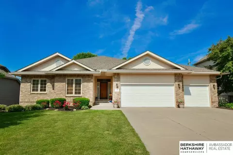 1608 S 179th Ave, Omaha, NE 68130