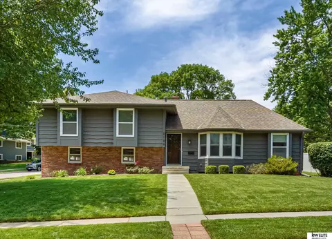 2124 S 133 Ave, Omaha, NE 68144