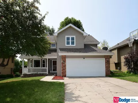 15323 Howe St, Omaha, NE 68144