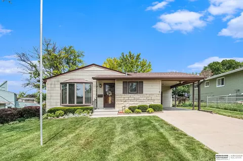 4836 Krug Ave, Omaha, NE 68106
