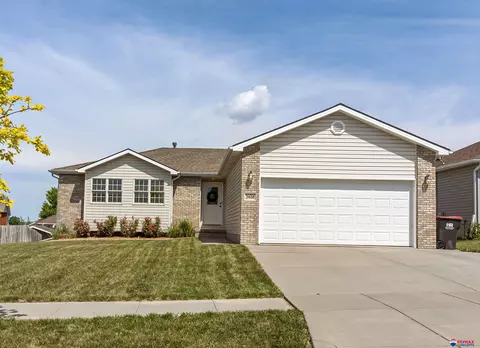 2408 NW 45th St, Lincoln, NE 68524