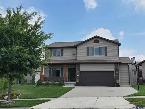 9333 Leighton Ave, Lincoln, NE 68507
