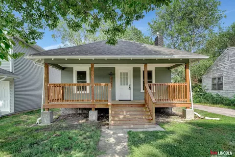 1328 N 26 St, Lincoln, NE 68503