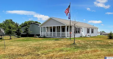 128 N 5th St, Mccool Junction, NE 68401
