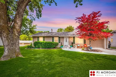 9636 Emmet St, Omaha, NE 68134